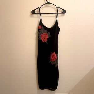 Size S Rue21 black dress with red roses